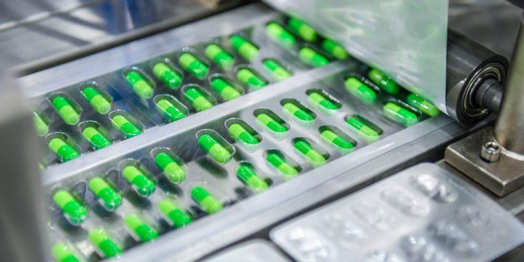 Capsule de supliment alimentar pe linia de ambalare în blistere